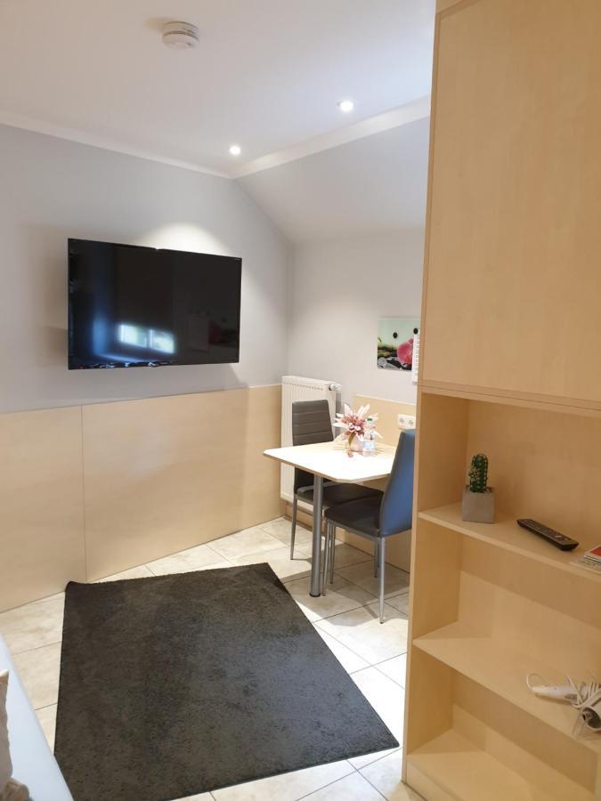 Hausner'S Hotel- Studio Apartments Altenstadt an der Waldnaab Eksteriør bilde